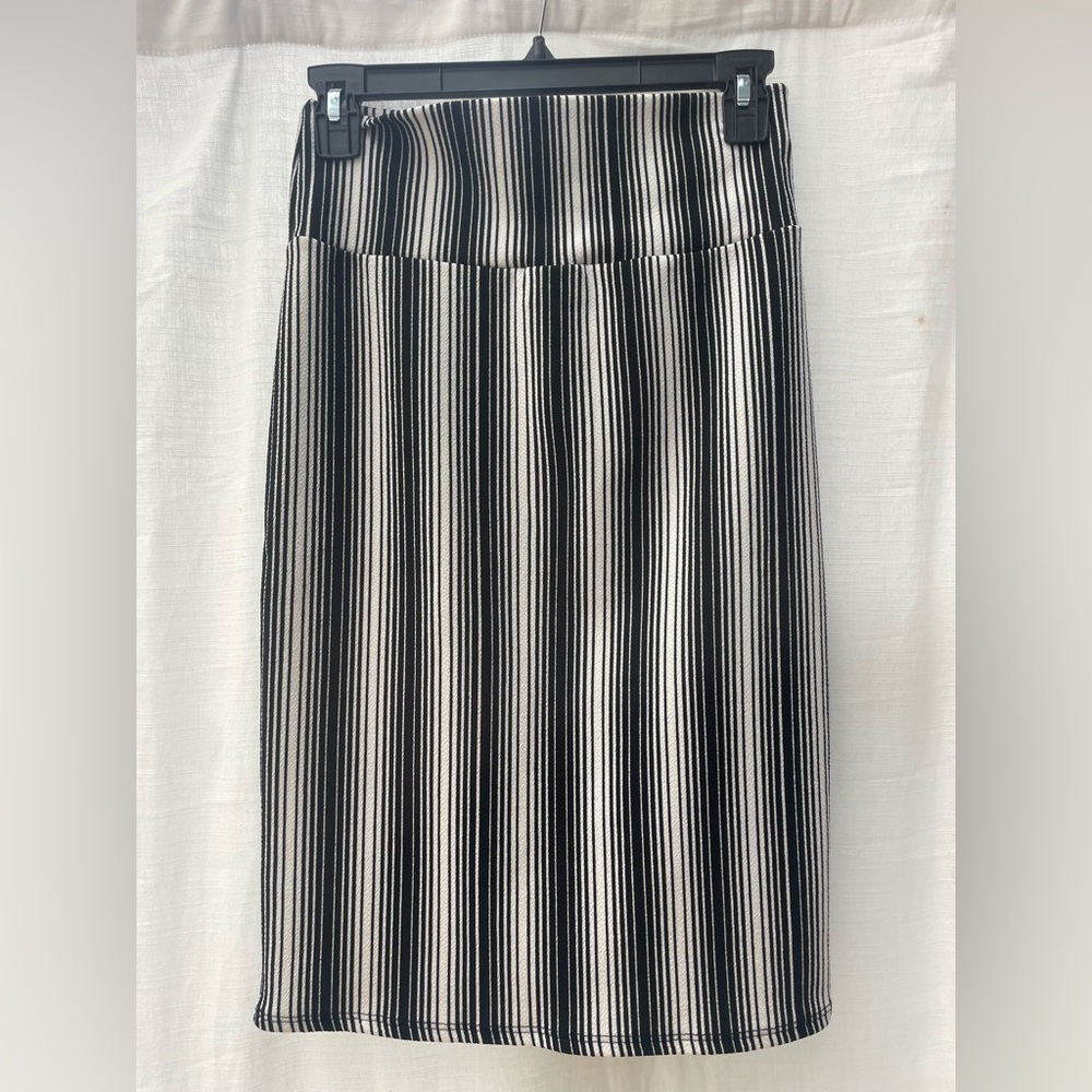 LuLaRoe Black and White Striped Pencil Skirt
